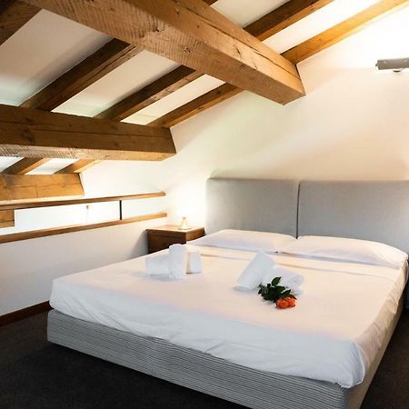 Domus Verona - Magnifiche Residenze San Fermo Exterior foto